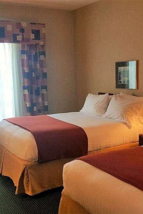 Hotel Baymont by Wyndham West Plains photo 2