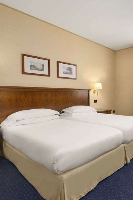 Hotel Ramada by Wyndham Naples photo 1