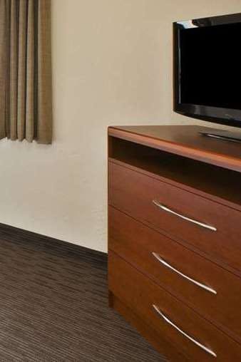 Hotel AmericInn Bay City photo 3