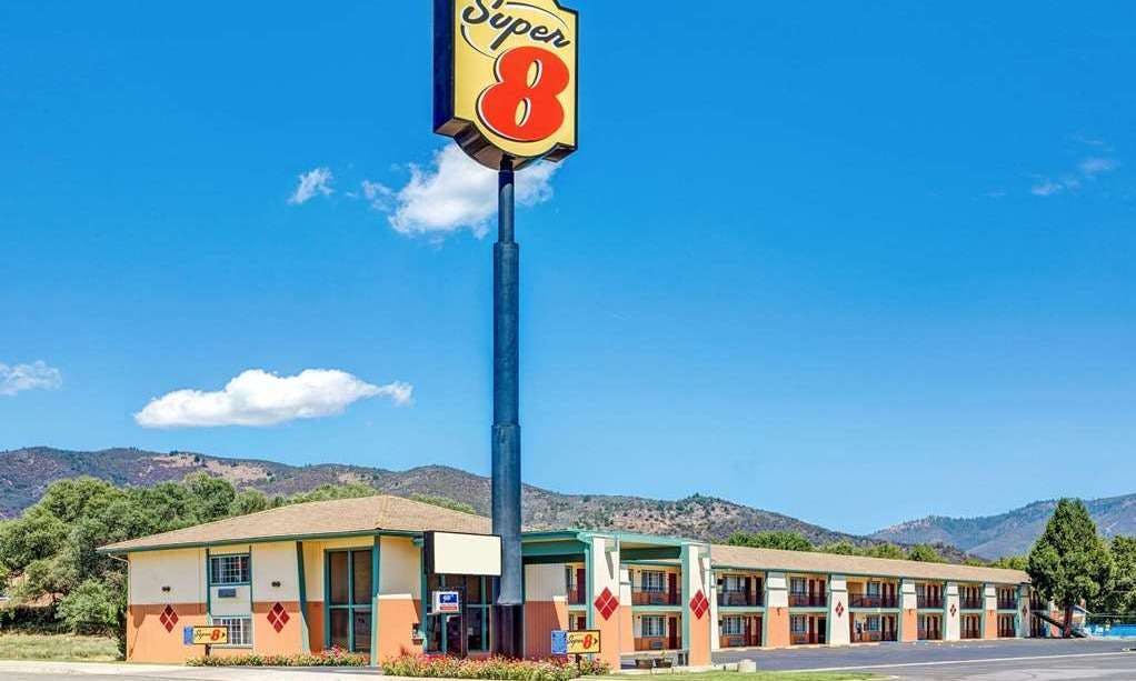 Super 8 by Wyndham Yreka