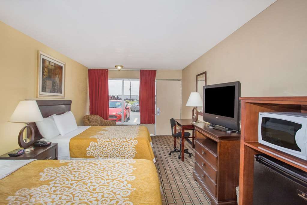 Hotel Days Inn by Wyndham Blytheville photo 5