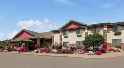 Super 8 Eveleth
