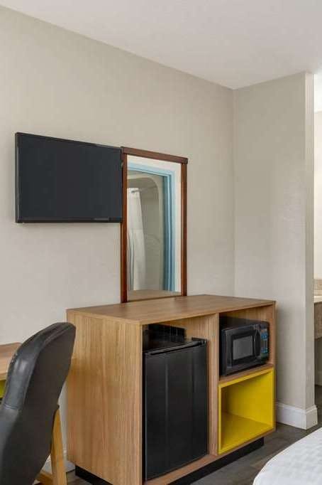 Hotel Days Inn by Wyndham Canastota/Verona photo 5