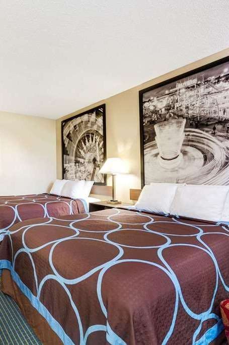 Hotel Super 8 by Wyndham Hutchinson photo 2