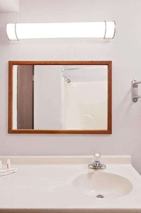 Hotel Super 8 by Wyndham Fayetteville photo 4