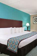 Hotel Howard Johnson Arlington photo 1