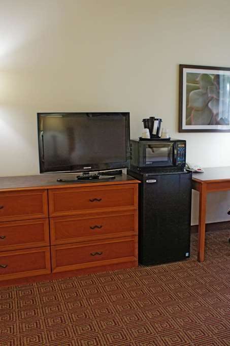 Hotel La Quinta Inn & Suites by Wyndham Sawgrass photo 5