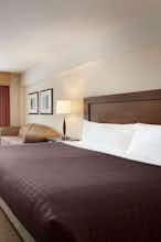 Hotel Travelodge Hotel Saskatoon photo 1