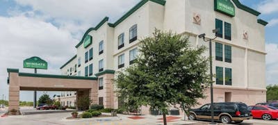 Wingate by WY New Braunfels
