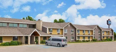 AmericInn Clear Lk