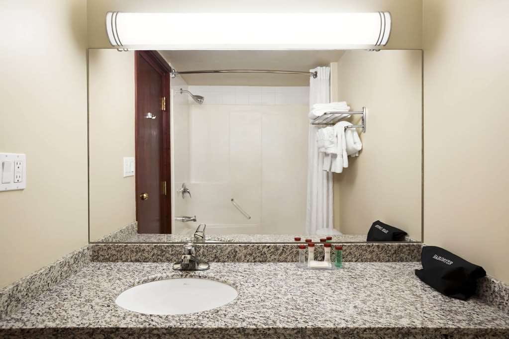 Hotel Ramada Edson photo 3