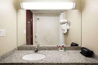 Hotel Ramada Edson photo 3