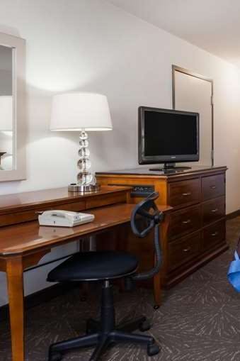 Hotel Days Inn by Wyndham Taber photo 4
