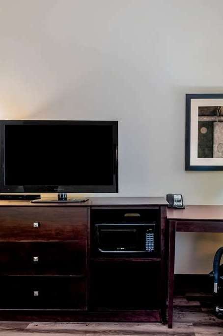 Hotel La Quinta Inn & Suites by Wyndham Marshall photo 3