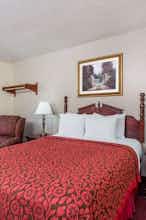 Hotel Days Inn and Suites Kaukauna photo 2