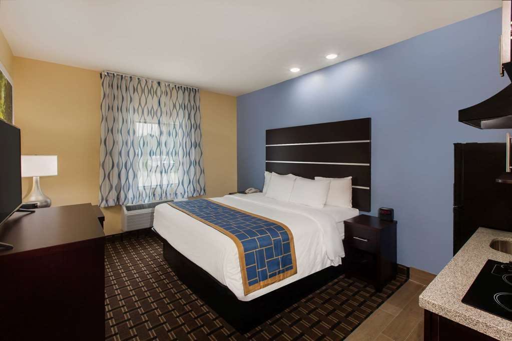 Hotel Days Inn by Wyndham Baton Rouge Airport photo 1