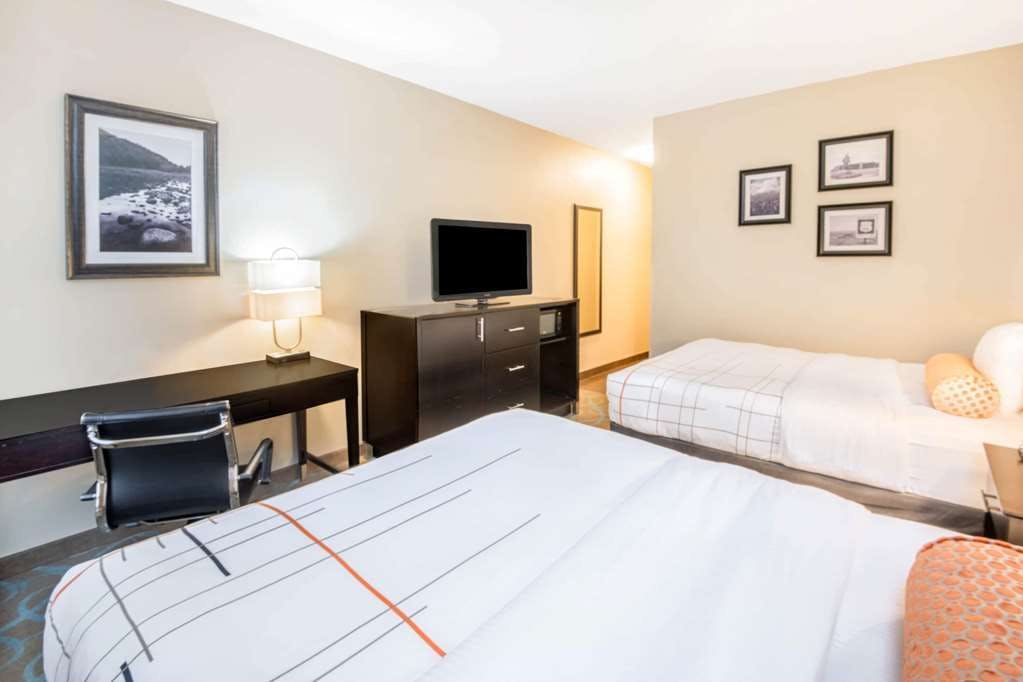 Hotel La Quinta Inn Ste Clinton 66 photo 3