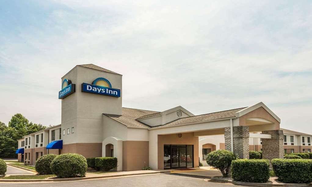 Days Inn by Wyndham Yadkinville