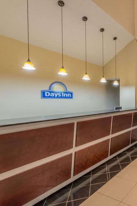 Hotel Days Inn by Wyndham Yadkinville photo 5