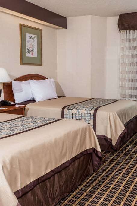 Hotel Days Inn by Wyndham Yadkinville photo 2