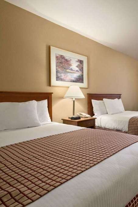 Hotel Baymont by Wyndham Seattle/Kirkland WA photo 2