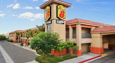 Super 8 by Wyndham Indio