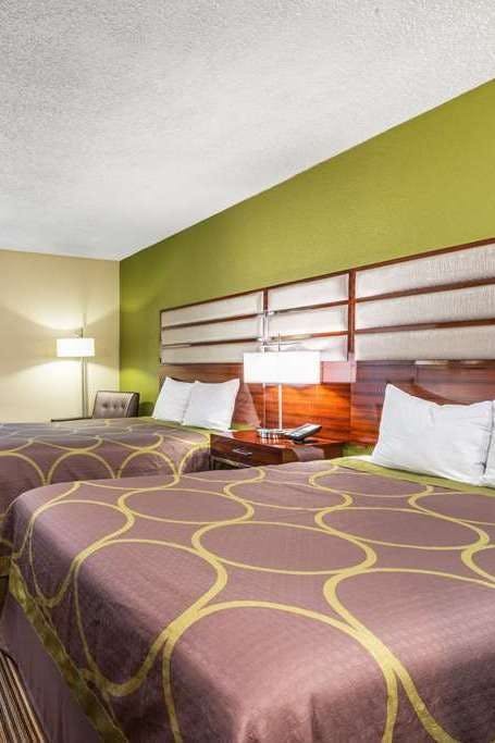 Hotel Super 8 by Wyndham Copley Akron photo 2