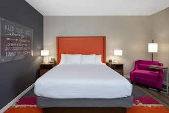 Hotel La Quinta Inn Ste Greensboro photo 4