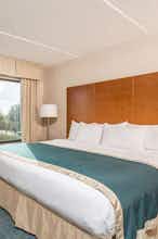 Hotel Wingate Richmond Short Pump photo 1