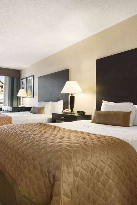 Hotel WYN Garden Guntersville photo 2