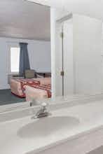 Hotel Super 8 Taylorville IL photo 4