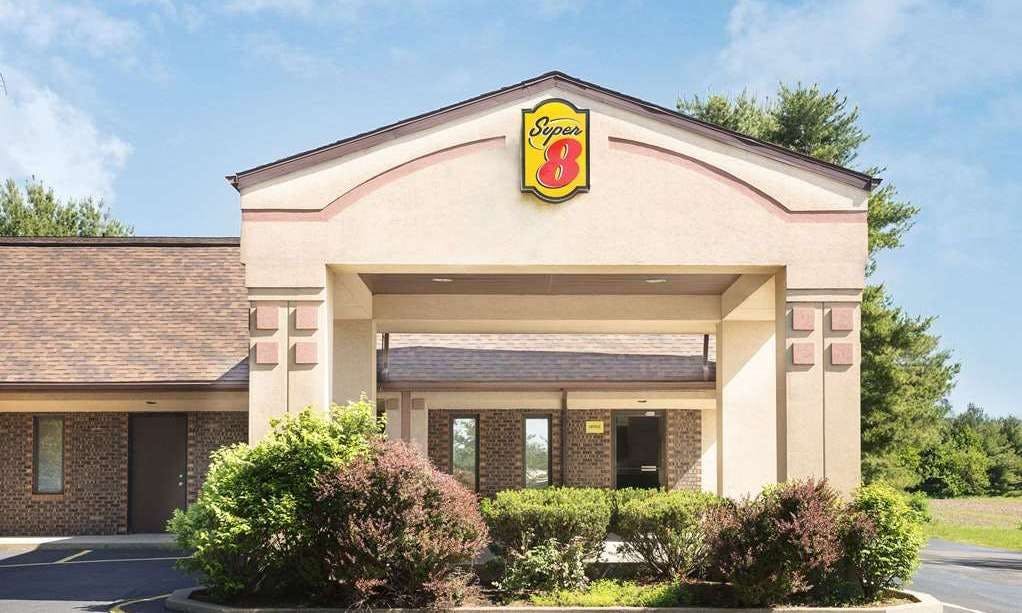 Super 8 by Wyndham Taylorville IL