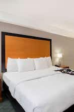 Hotel La Quinta Inn Everett photo 1