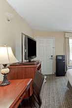 Hotel Baymont Inn Suites Sanford photo 3