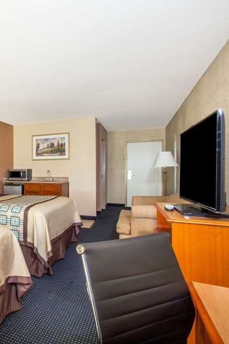 Hotel Days Inn and Suites Thibodaux photo 5