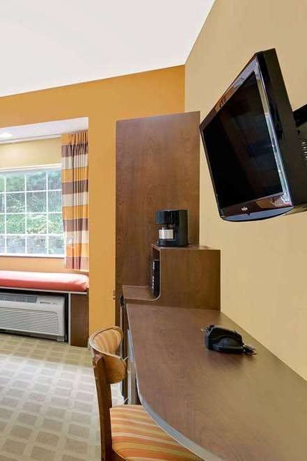 Hotel Microtel Inn & Suites by Wyndham Princeton photo 2