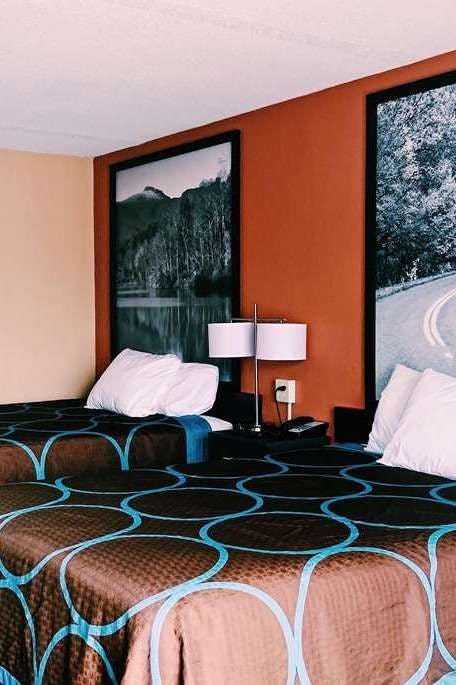 Hotel Super 8 by Wyndham Marion NC photo 3