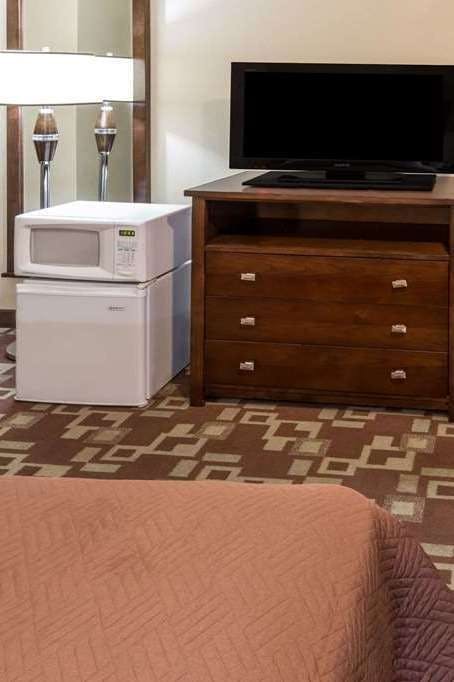 Hotel Travelodge by Wyndham Newport photo 3