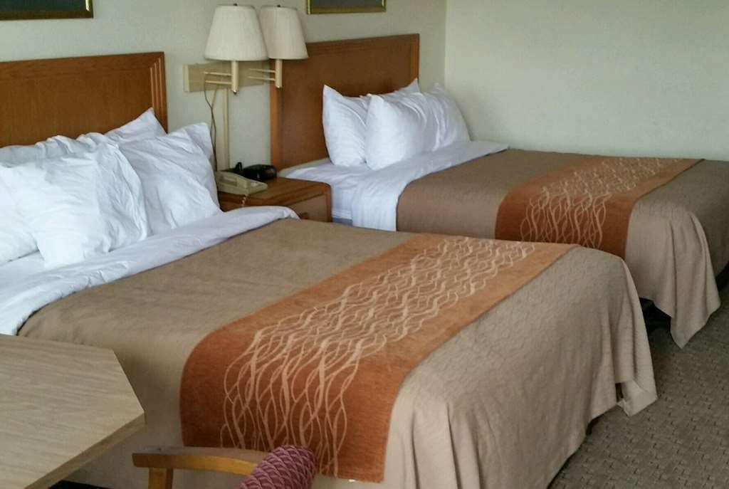 Hotel Days Inn by Wyndham - St. George, SC photo 2