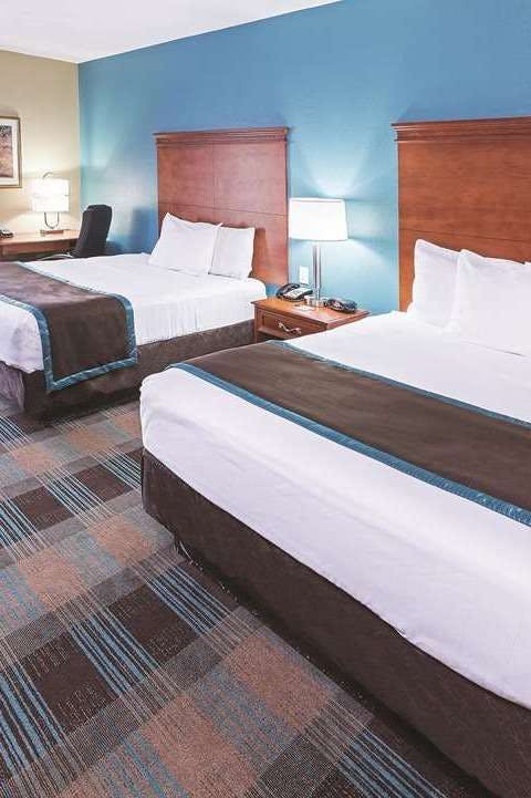 Hotel La Quinta Inn & Suites by Wyndham Houston Hobby Airport photo 2