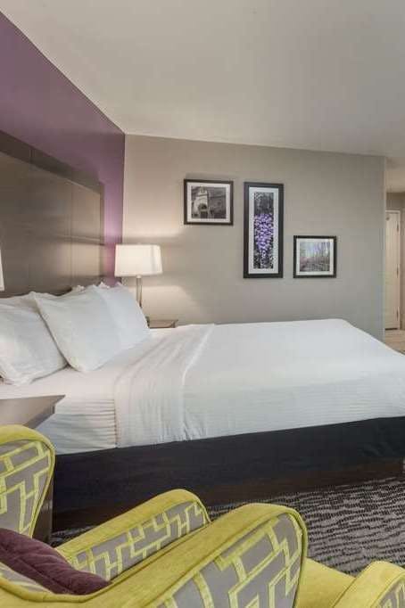 Hotel La Quinta Inn & Suites by Wyndham Visalia/Sequoia Gateway photo 1