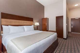 Hotel Wyndham Garden Edmonton Airpor photo 4