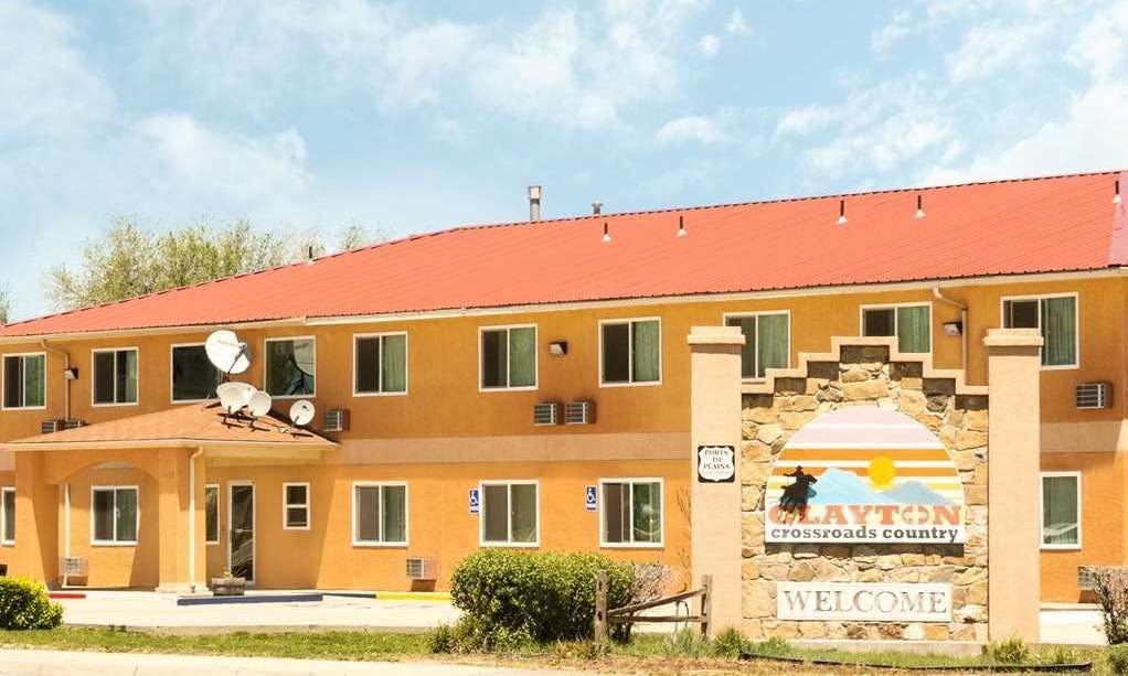 Super 8 by Wyndham Clayton