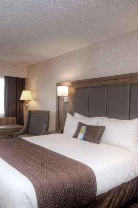 Hotel Days Inn by Wyndham Victoria On The Harbour photo 1