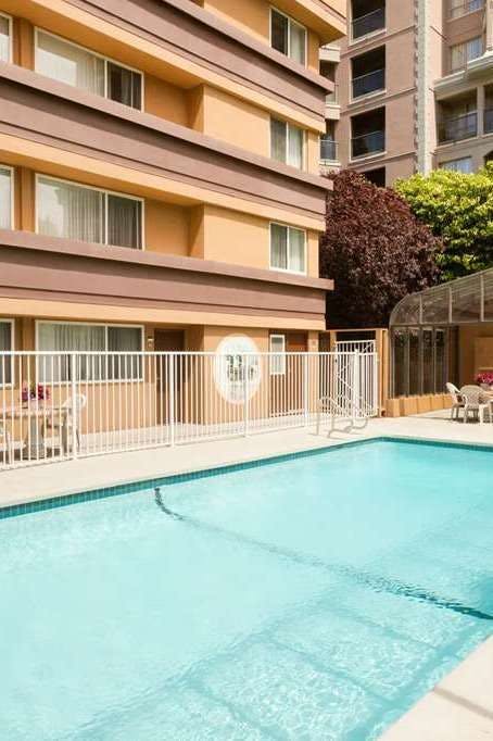 Hotel Days Inn by Wyndham Victoria On The Harbour photo 4