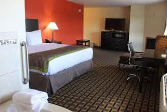 Hotel AmericInn Wburlngtn photo 3
