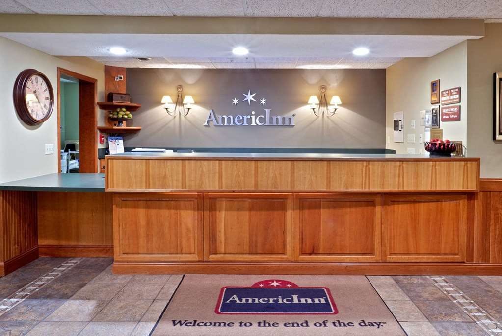 Hotel AmericInn by Wyndham West Burlington photo 5