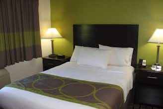 Hotel AmericInn Wburlngtn photo 4