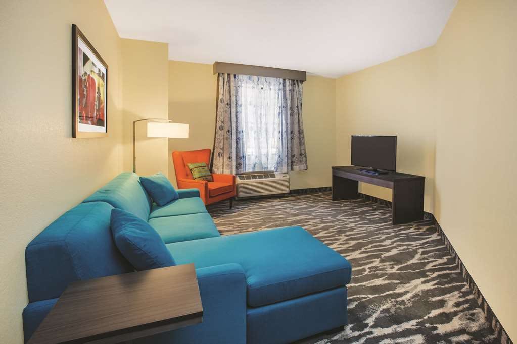Hotel La Quinta Inn & Suites by Wyndham Kokomo photo 5