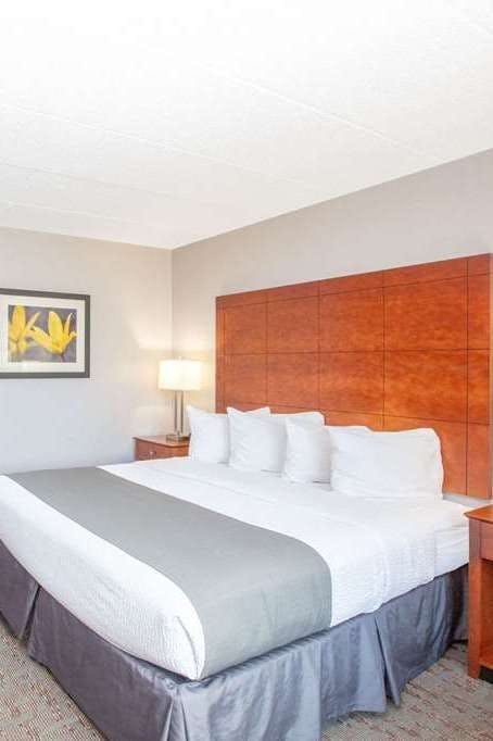 Hotel AmericInn by Wyndham Ankeny/Des Moines photo 1